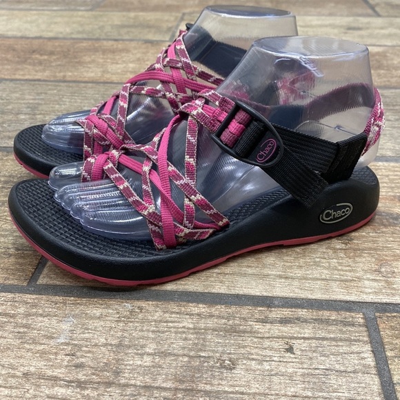 Chaco Pink Women’s Sandals SZ 7‎ - Picture 1 of 9
